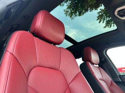 2025 Porsche Macan Macan