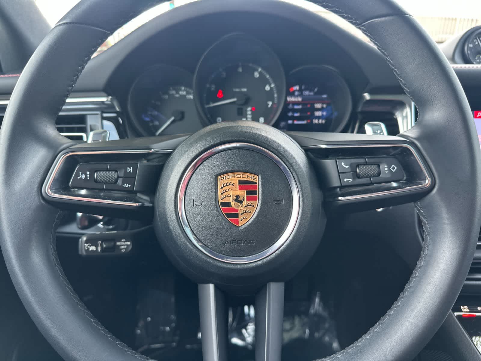2025 Porsche Macan Macan