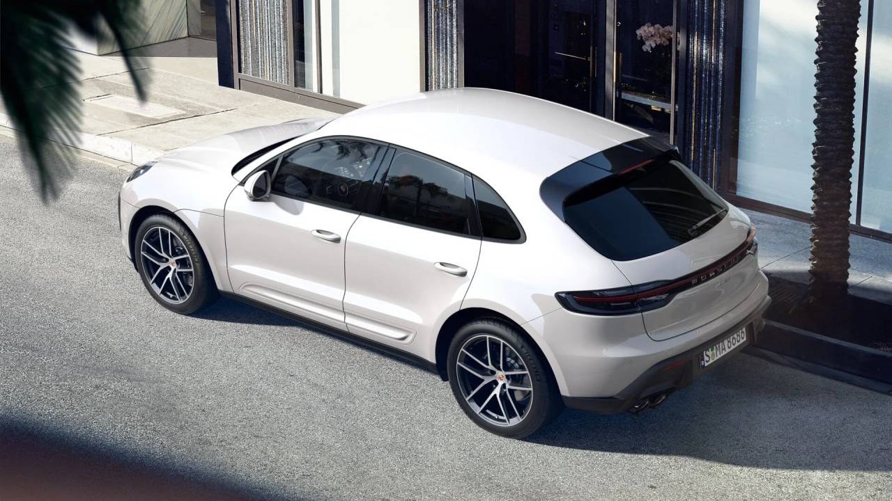 2025 Porsche Macan AWD