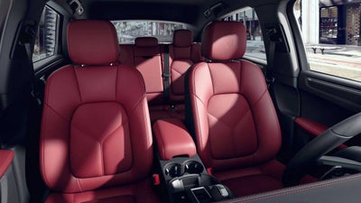 2025 Porsche Macan AWD