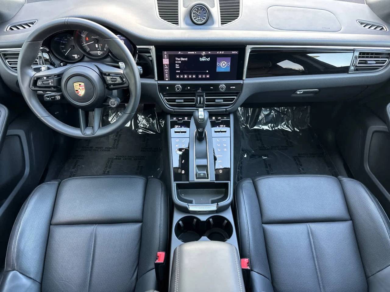 2025 Porsche Macan T