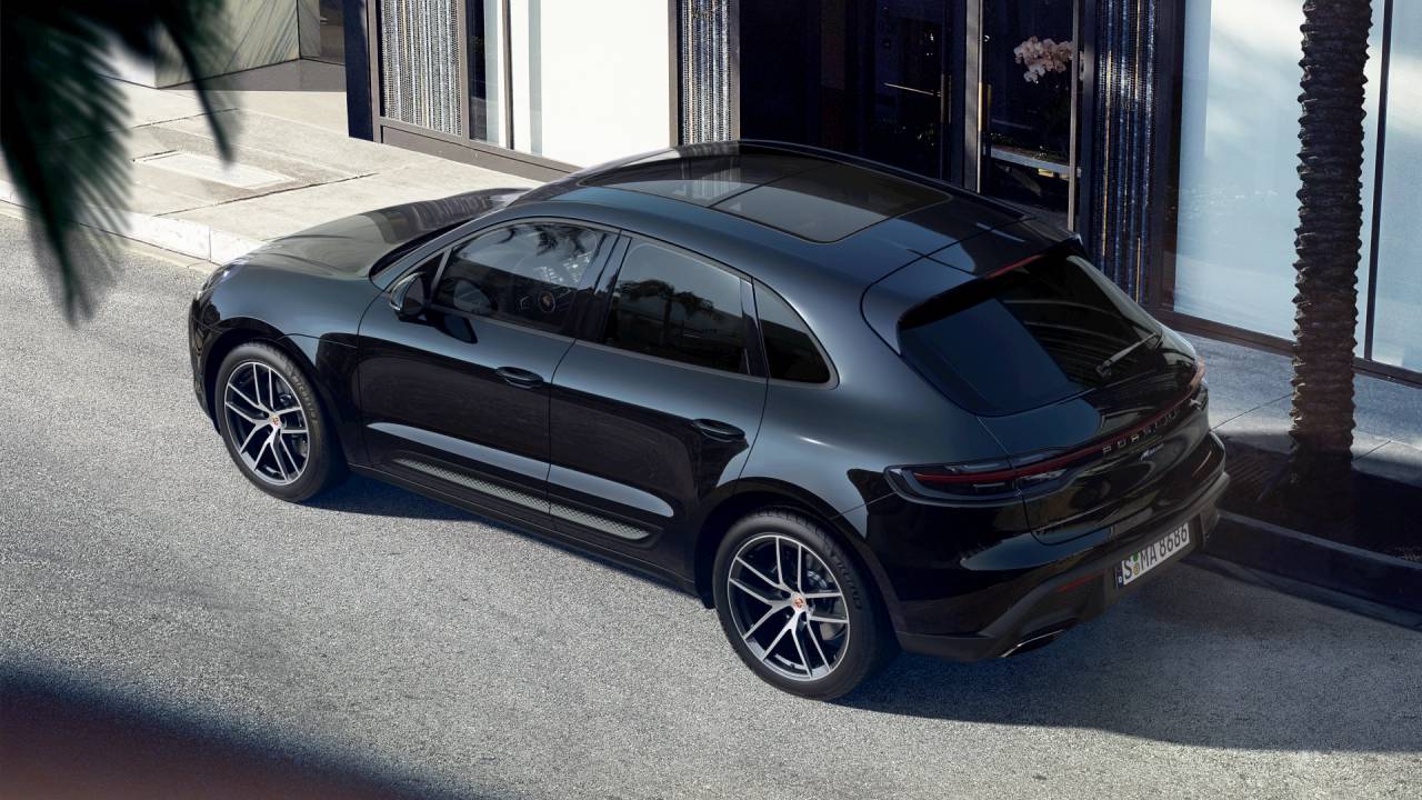 2025 Porsche Macan AWD