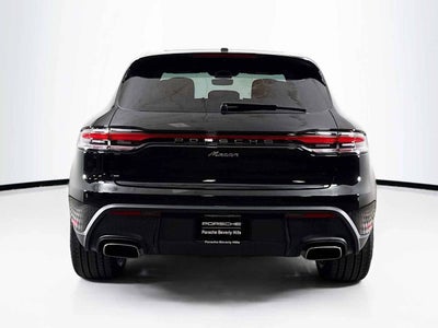 2025 Porsche Macan AWD