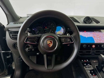 2025 Porsche Macan AWD