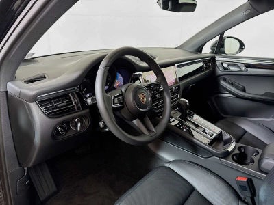 2025 Porsche Macan Macan