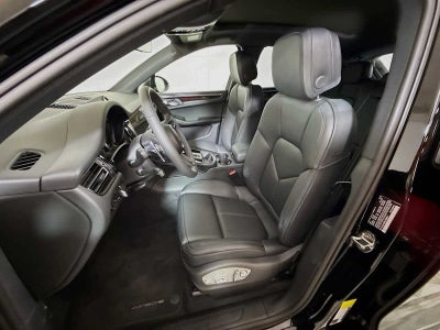 2025 Porsche Macan Macan