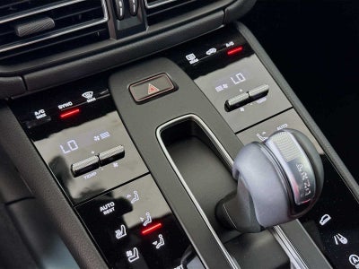 2025 Porsche Macan Macan