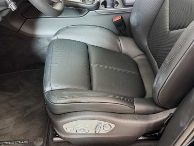 2025 Porsche Macan Macan