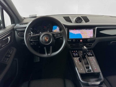 2025 Porsche Macan Macan