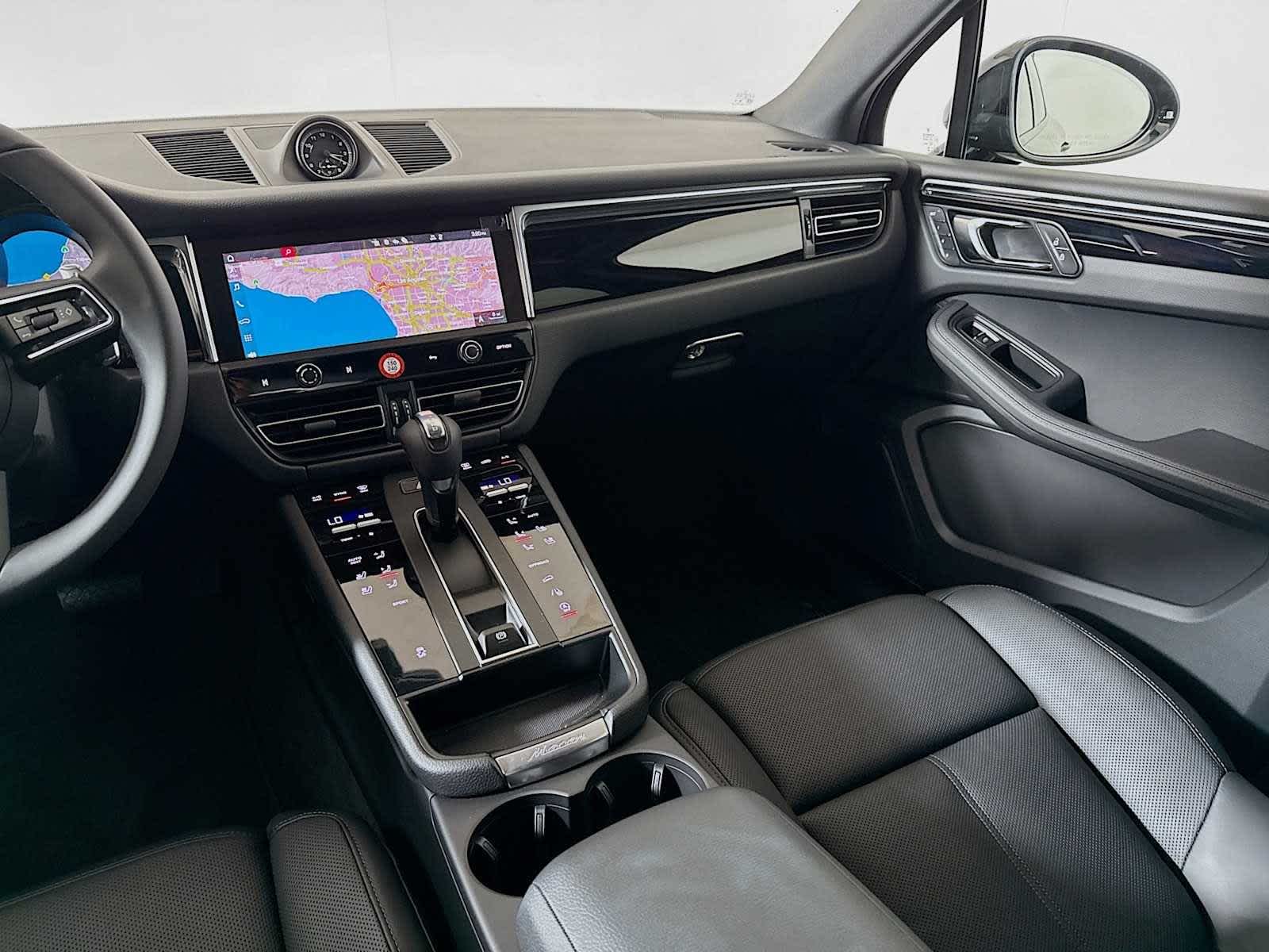 2025 Porsche Macan Macan