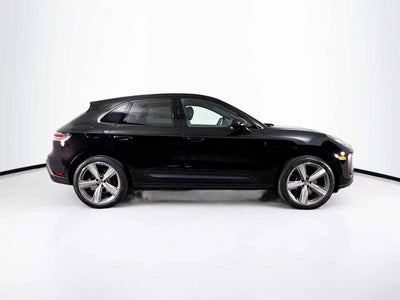 2025 Porsche Macan AWD