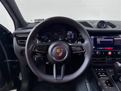 2025 Porsche Macan AWD