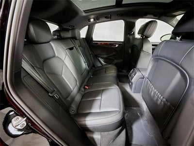 2025 Porsche Macan AWD