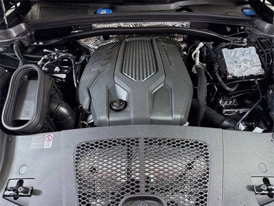 2025 Porsche Macan AWD