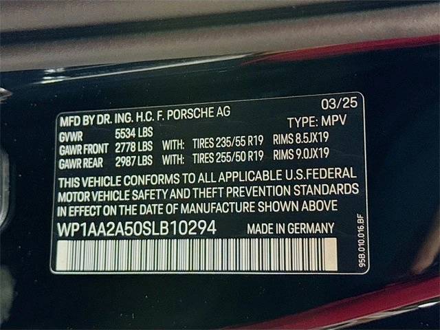 2025 Porsche Macan AWD