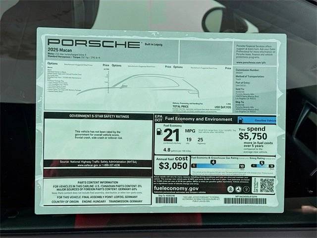 2025 Porsche Macan AWD