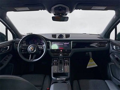 2025 Porsche Macan AWD