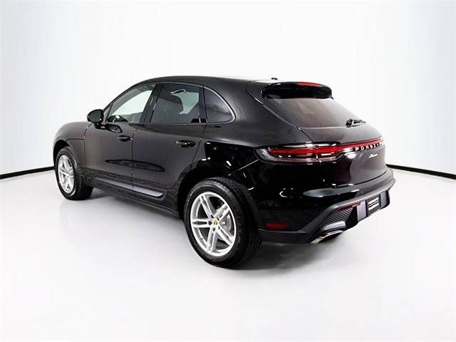 2025 Porsche Macan AWD