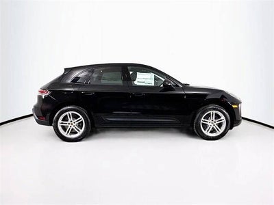 2025 Porsche Macan AWD