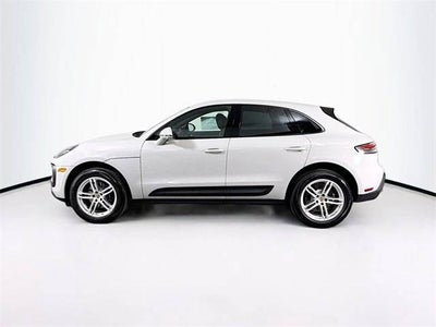 2025 Porsche Macan Base