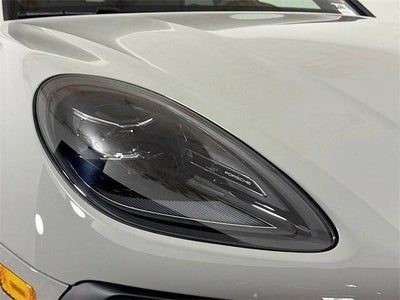 2025 Porsche Macan Base