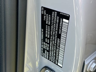 2025 Porsche Macan Base