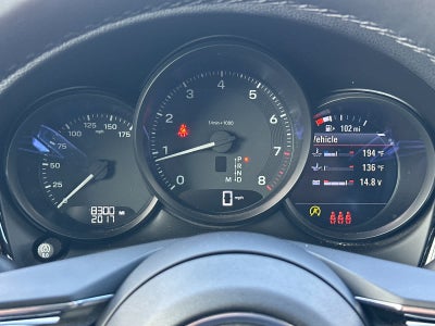 2025 Porsche Macan Base