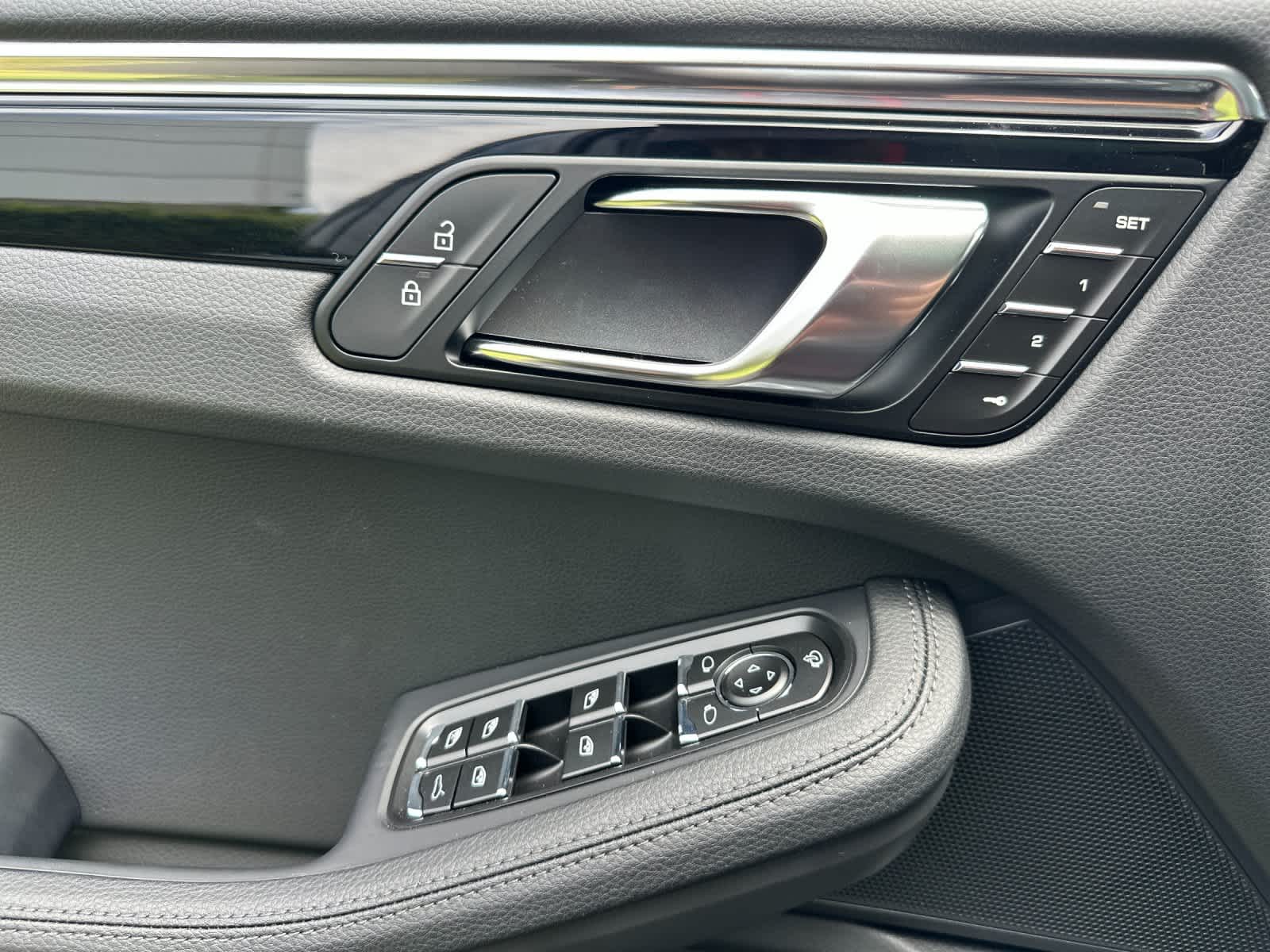 2025 Porsche Macan Macan
