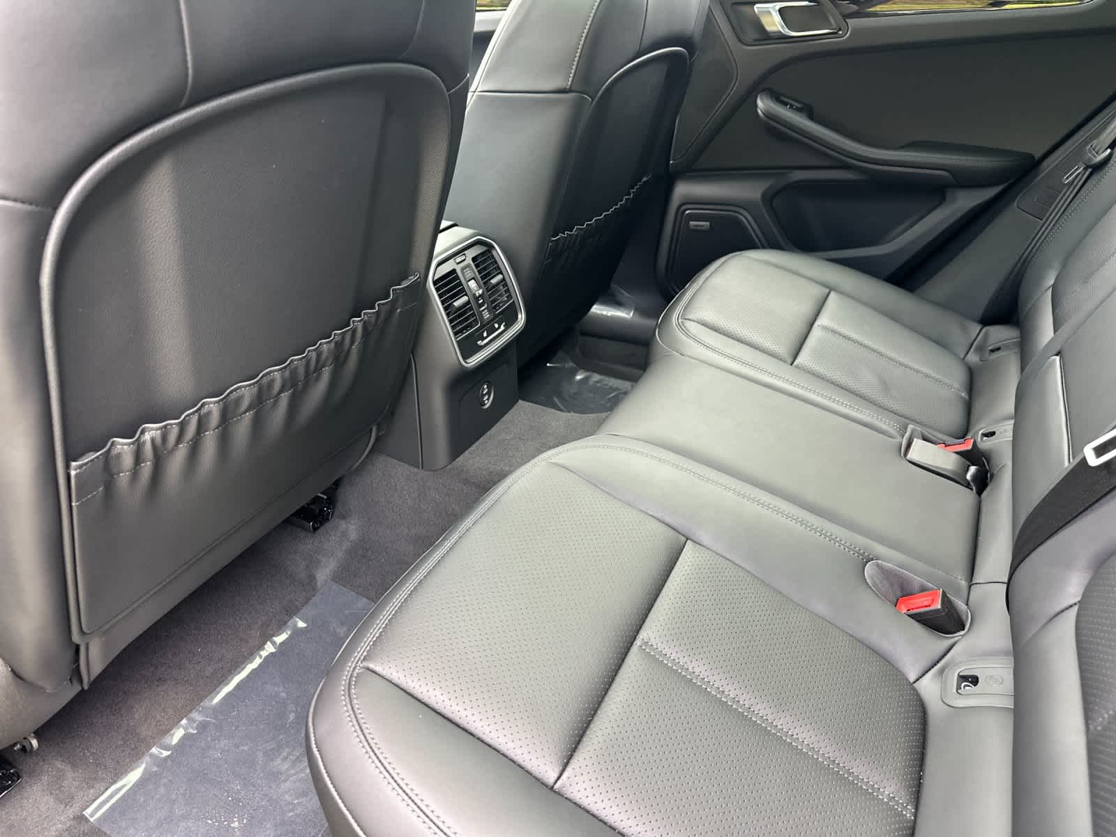 2025 Porsche Macan Macan