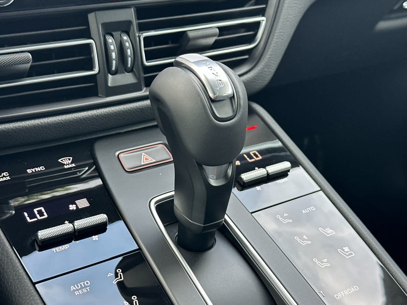 2025 Porsche Macan Macan