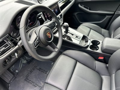 2025 Porsche Macan Macan