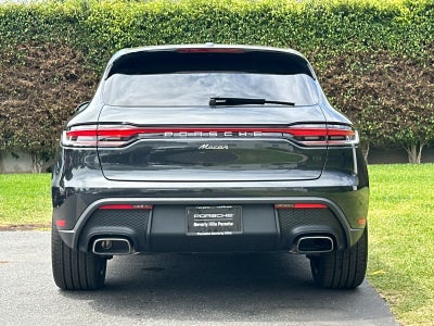 2025 Porsche Macan Macan