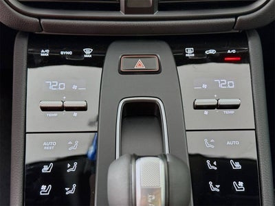 2025 Porsche Macan Macan
