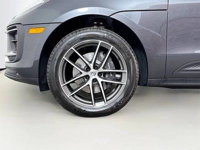 2025 Porsche Macan Macan