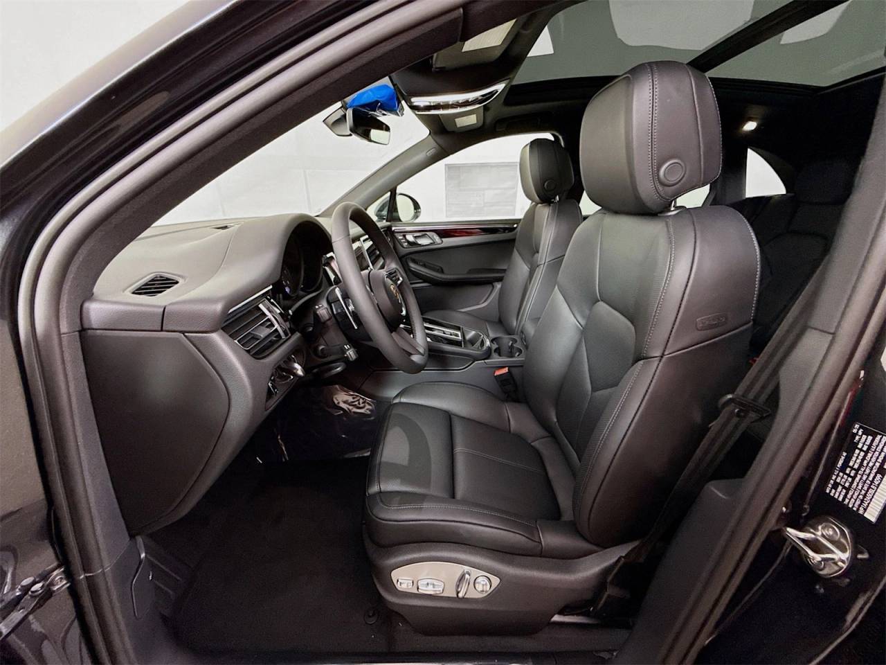 2025 Porsche Macan Macan