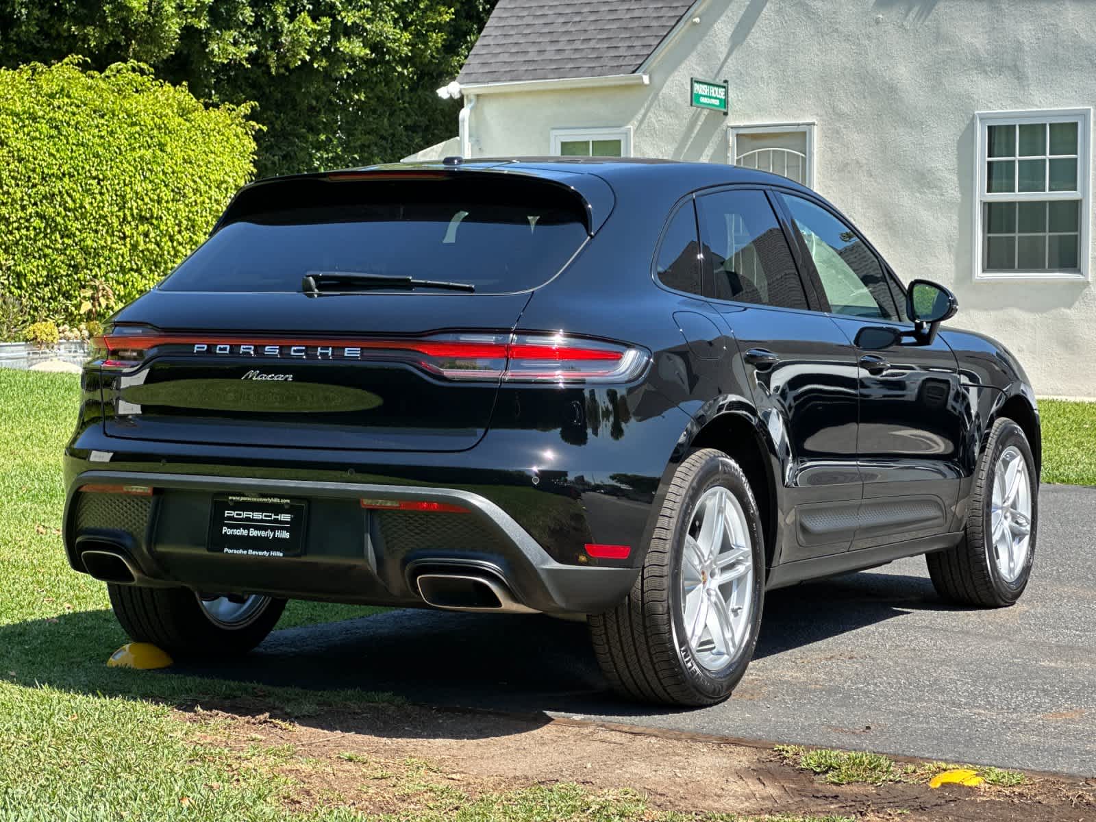 2026 Porsche Macan Macan