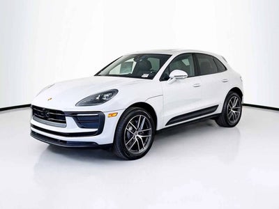2026 Porsche Macan AWD