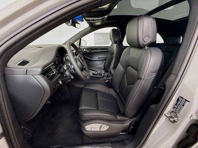 2026 Porsche Macan AWD