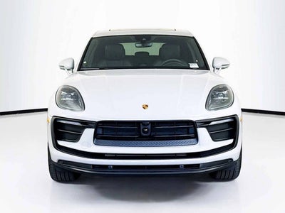 2026 Porsche Macan AWD