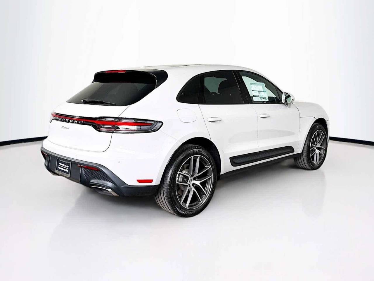 2026 Porsche Macan AWD