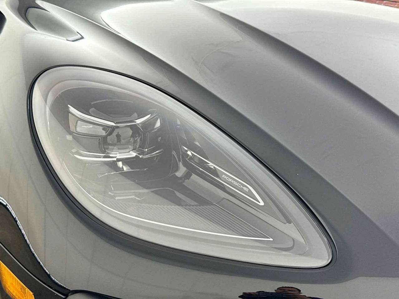 2026 Porsche Macan Base