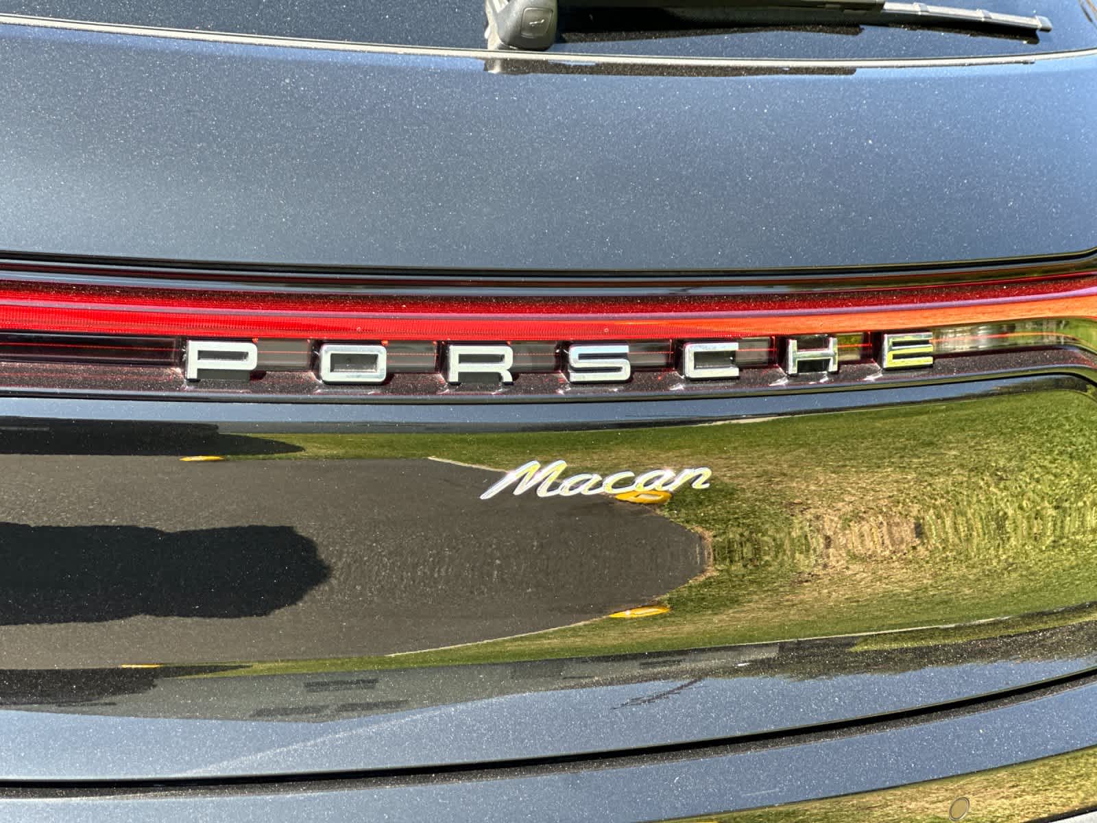 2026 Porsche Macan Macan