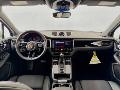 2026 Porsche Macan AWD