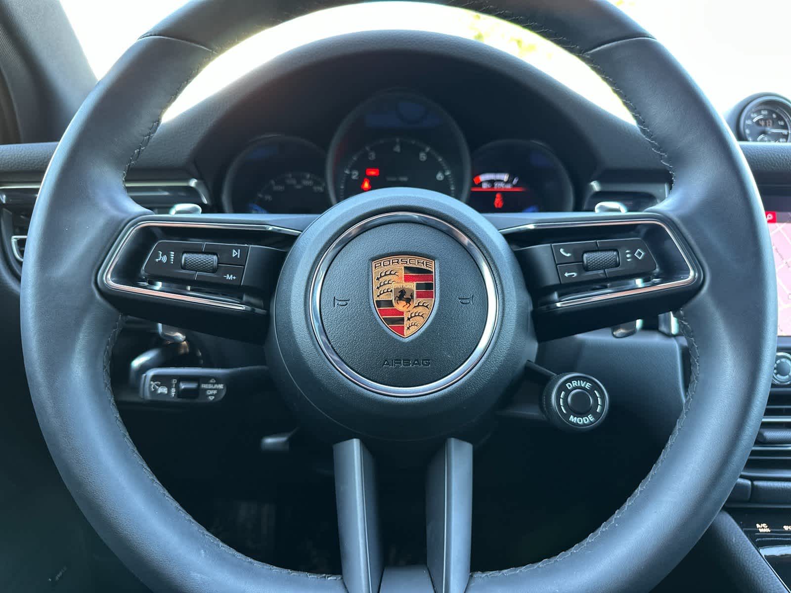 2026 Porsche Macan Macan