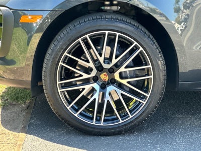 2026 Porsche Macan Macan