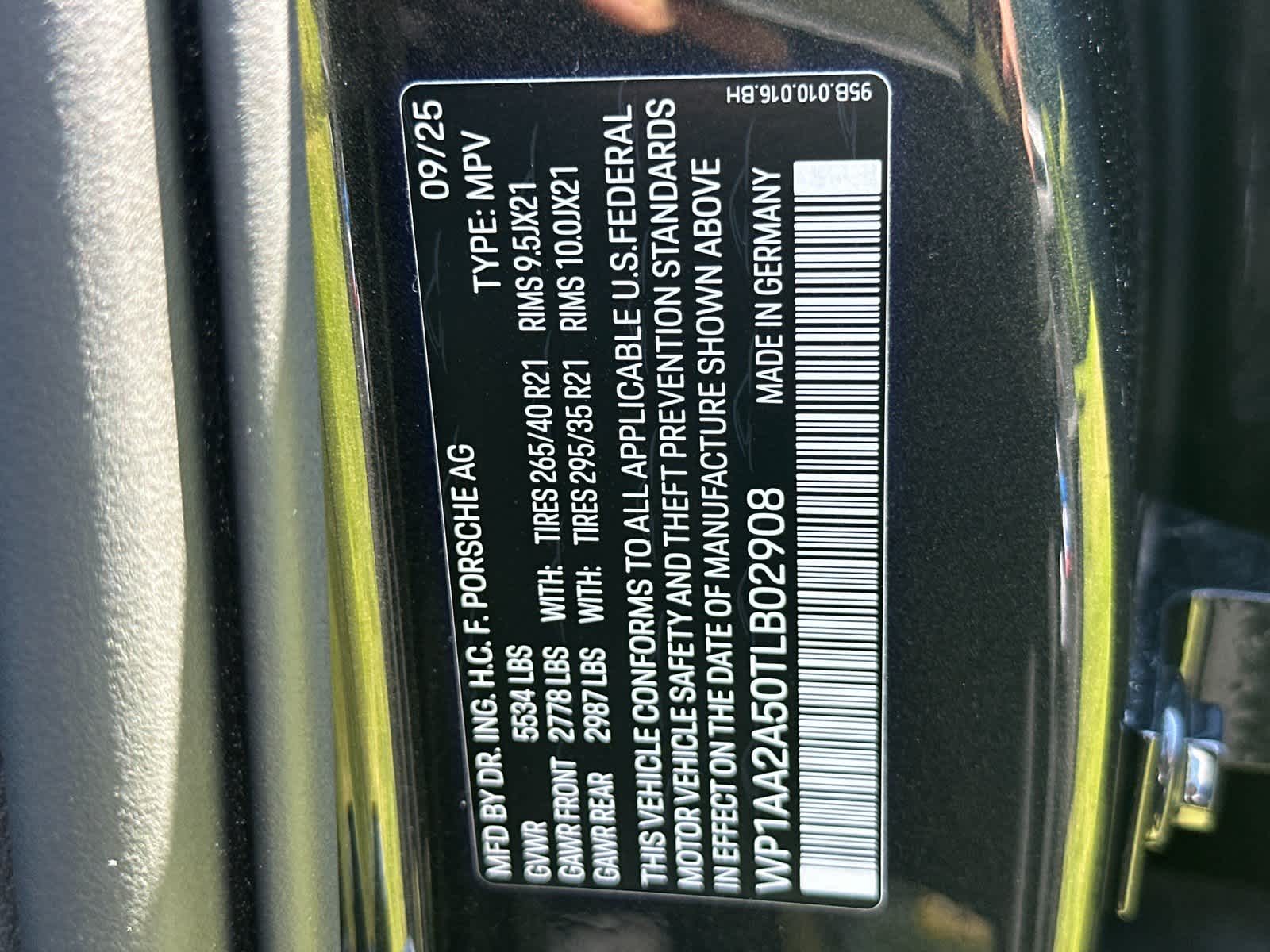 2026 Porsche Macan Macan