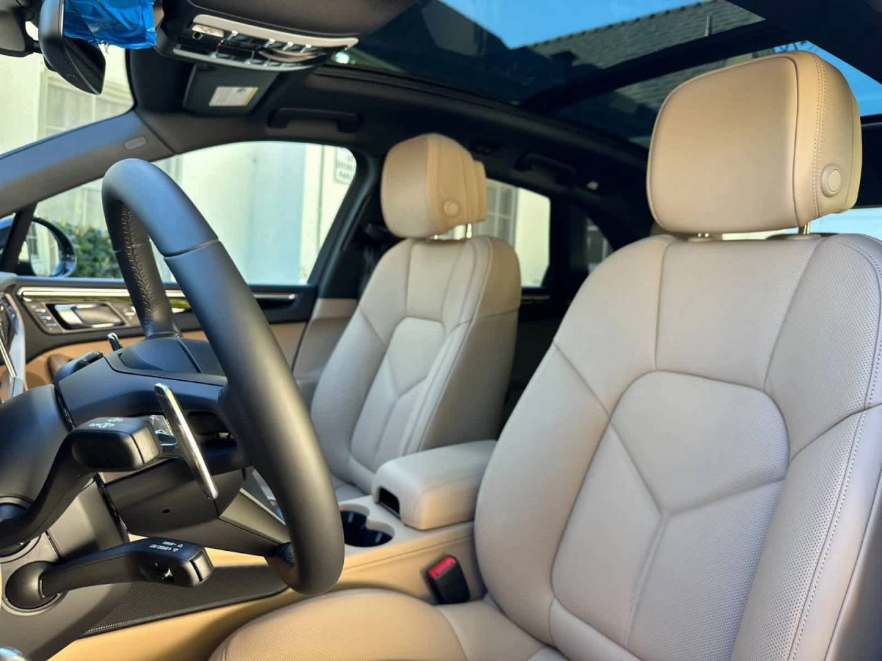 2026 Porsche Macan AWD