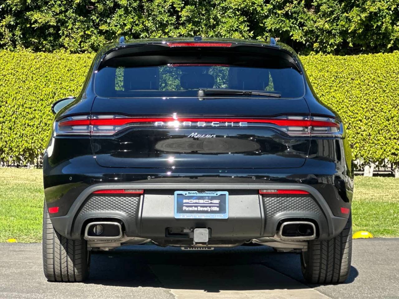 2026 Porsche Macan AWD