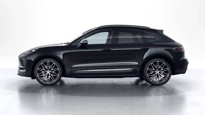 2026 Porsche Macan AWD