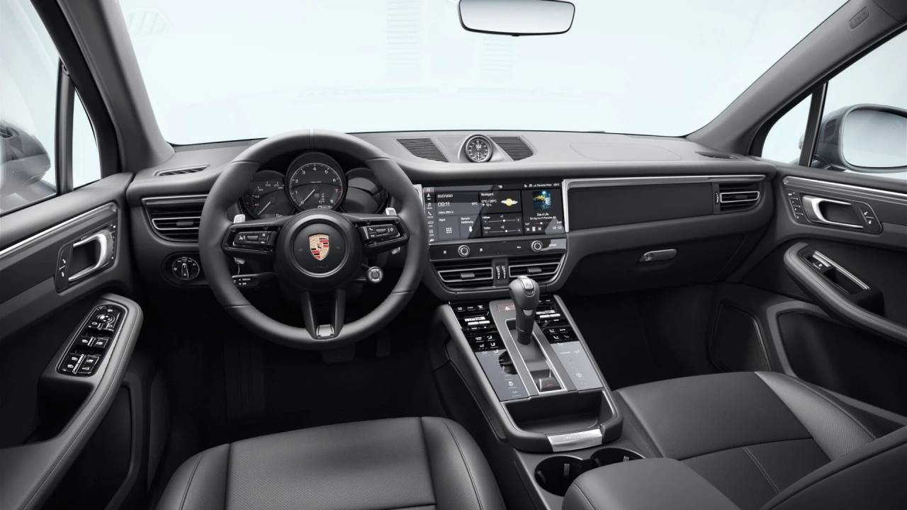 2026 Porsche Macan AWD